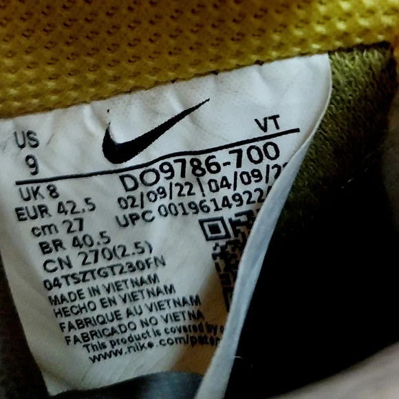 Nike Air Force One Yellow and White Sneakers - Picture 5 of 6